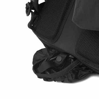 Pinqponq Komut Medium Backpack Solid Black details