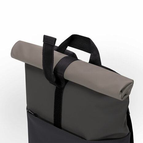 Ucon Acrobatics Lotus Hajo Mini Backpack Asphalt/Black sluiting
