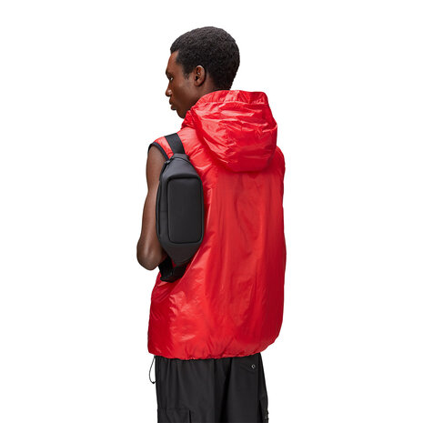 Rains Bum Bag Mini W3 Black model man