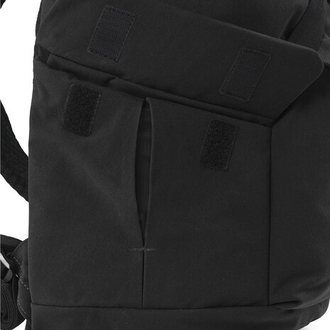 Pinqponq Kross Backpack Solid Black details